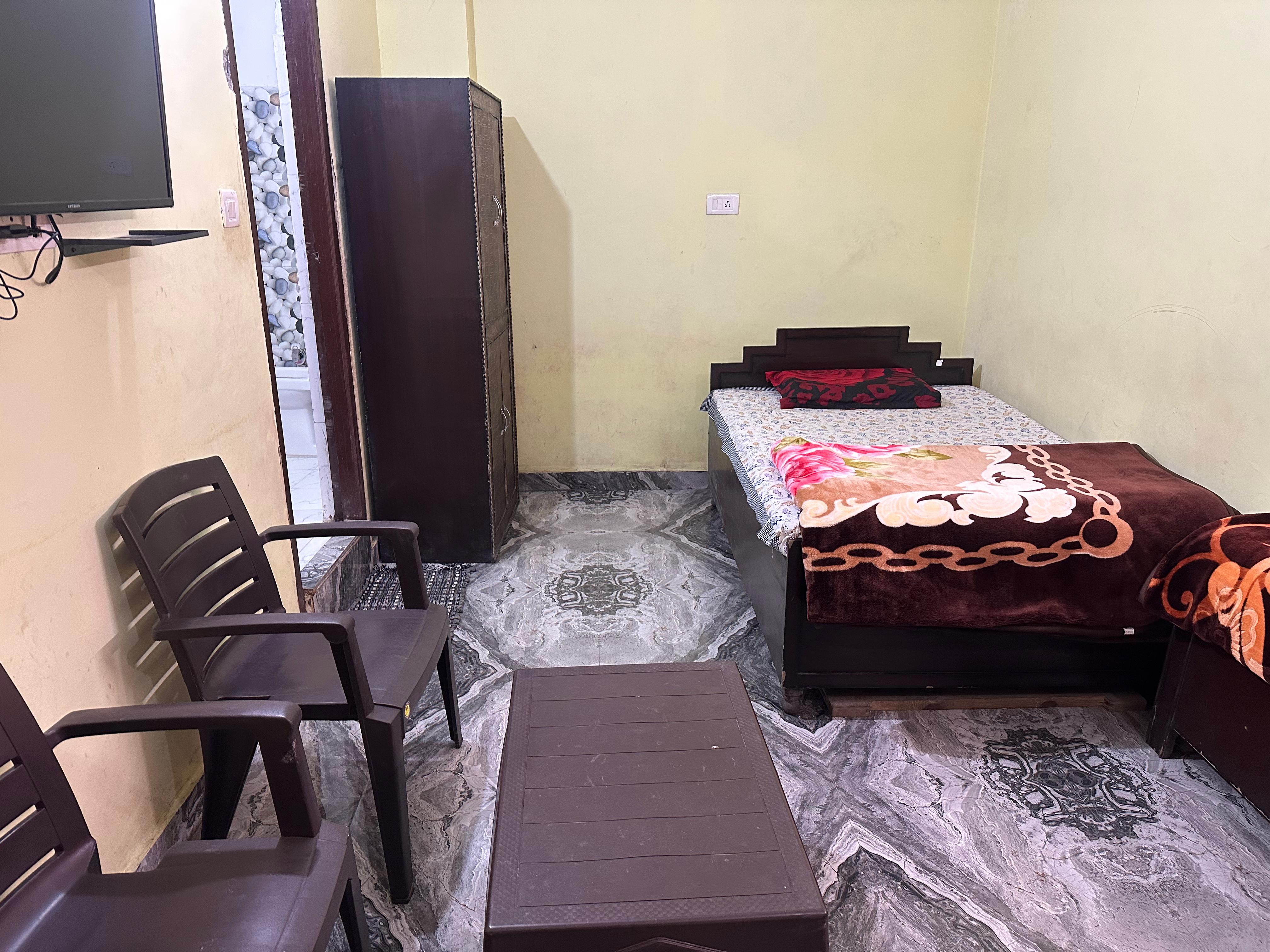 Budget Room 1